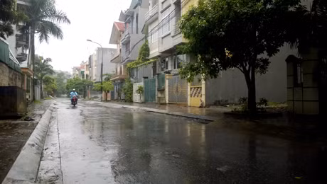 Tại TP Hạ Long đã có mưa nhỏ.