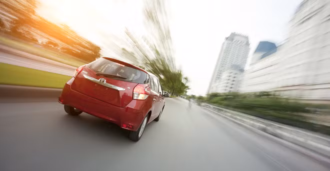 Toyota Yaris 2014 được nhập khẩu trực tiếp từ Thái Lan và bán ra tại Việt Nam với 5 màu tùy chọn cùng giá bán từ 620 triệu đồng cho bản 1.3E và 669 triệu đồng cho bản 1.3G.
