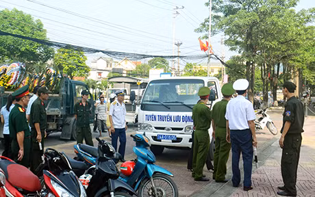 Tuyên truyền … không lưu động (!)
