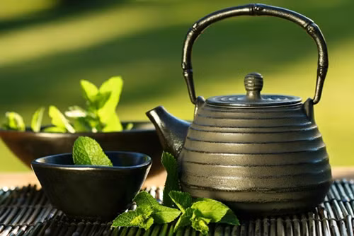 Trà Ô long được ưa chuộng vì hương vị tinh tế và có nhiều giá trị cho sức khỏe.