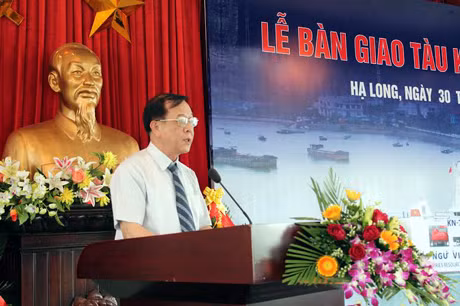 Đồng chí Đỗ Thông, Phó Chủ tịch Thường trực UBND tỉnh phát biểu tại lễ bàn giao