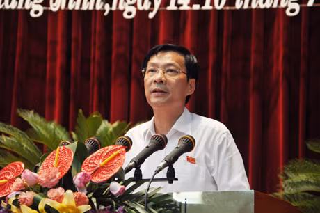 Đồng chí Nguyễn Văn Đọc, Chủ tịch UBND tỉnh phát biểu tại phiên bế mạc.