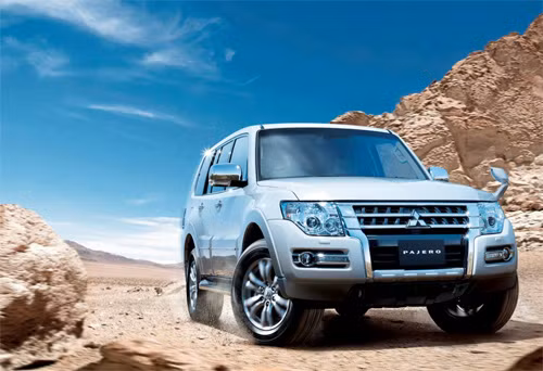 Lộ diện bản nâng cấp của Mitsubishi Pajero 2015.