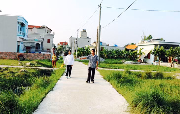 Tuyến đường liên xóm Thái Hoà đưa vào sử dụng cuối năm 2014 đã giúp bà con đi lại thuận tiện hơn.