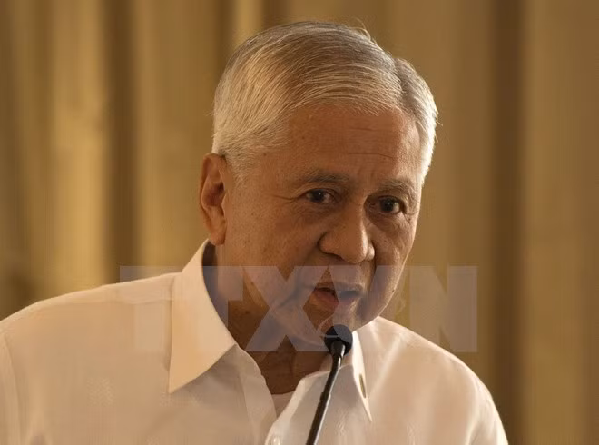 Ngoại trưởng Philippines Albert del Rosario. (Ảnh: AFP/TTXVN)