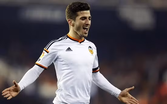  Jose Gaya là mục tiêu của M.U, Chelsea và Real Madrid. Ảnh: internet