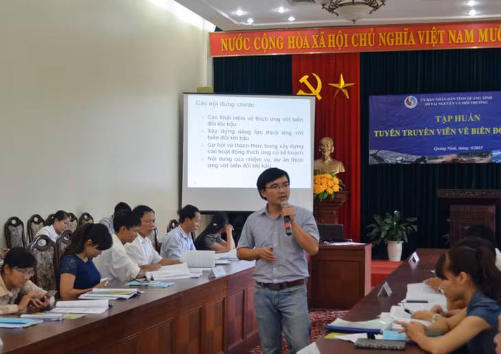 Quang cảnh lớp tập huấn