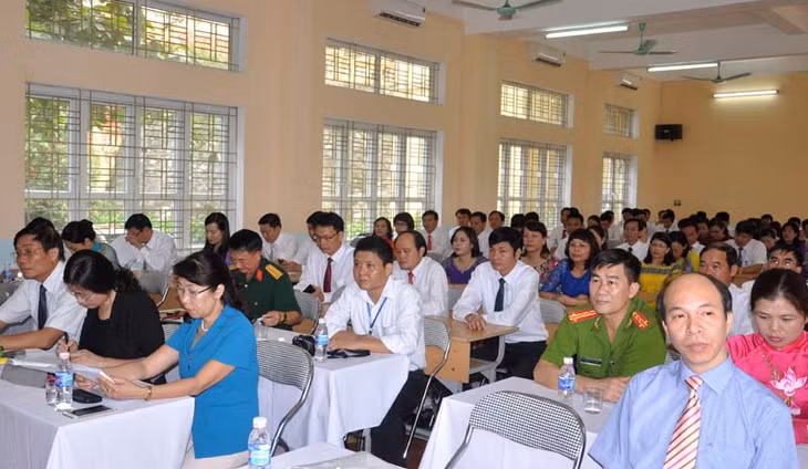 Quang cảnh lễ bế giảng