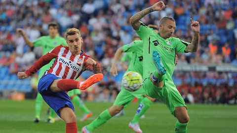 Điểm tựa sân nhà sẽ giúp Griezmann (trái) và đồng đội dễ dàng giành chiến thắng