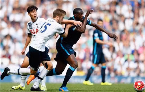  Yaya Toure phải rời sân sớm ở trận thua Tottenham