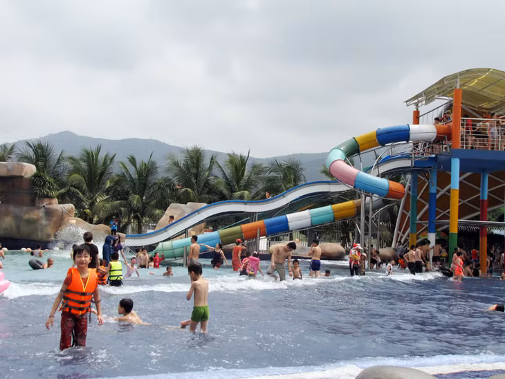 Công viên Hà Lan, nơi diễn ra Giải bơi HKPĐ Quảng Ninh lần thứ IX. 