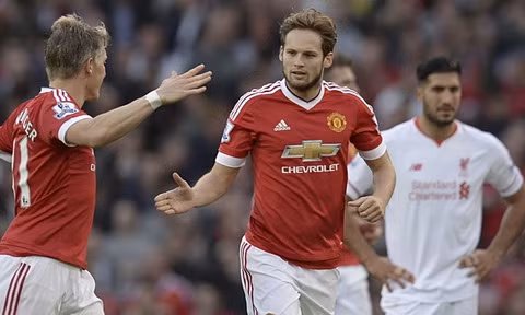  Daley Blind có thể đá hậu vệ trái thay Marcos Rojo
