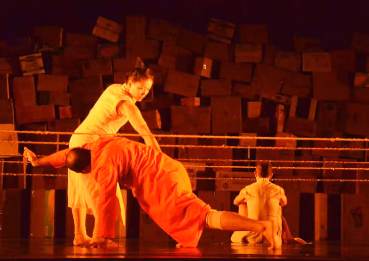 Một số cảnh trong đêm diễn.