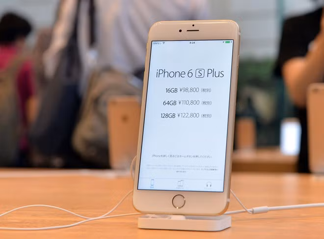 Mẫu iPhone 6S Plus. (Nguồn: AFP)