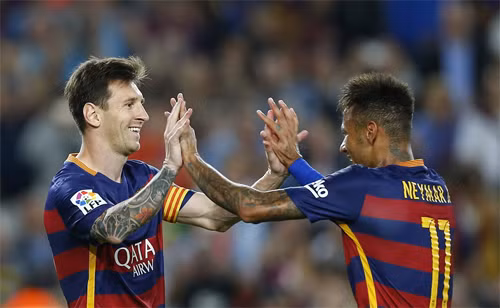 Barca chưa để rơi điểm nào trong bốn vòng đầu Liga. Ảnh: Reuters