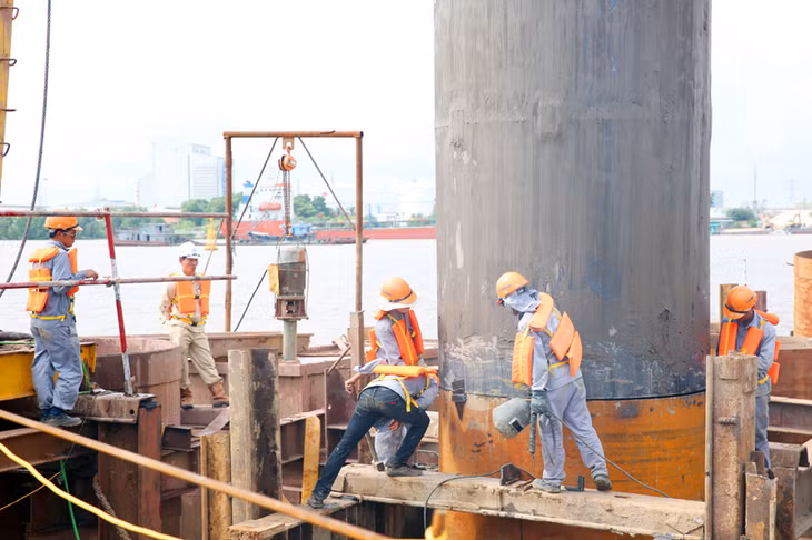Thi công trụ T28 gói thầu 3.
