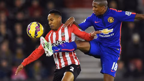 Với phong độ rất phập phù, Man United (phải) không dễ thắng được Southampton tại St.Mary’s
