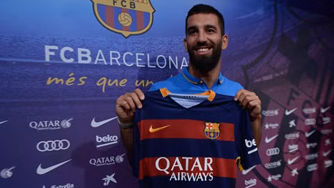 Turan sẽ chỉ được thi đấu cho Barca bắt đầu từ đầu năm 2016