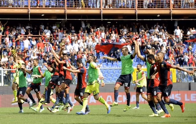  Genoa vượt qua AC Milan để thoát khỏi khu vực cuối bảng - Ảnh: Reuters