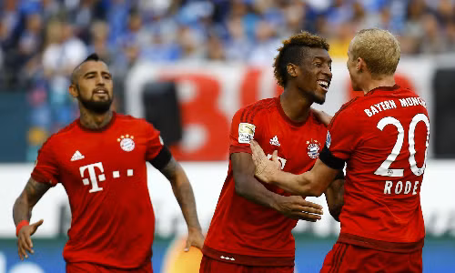 Vidal, Coman và Rode lần lượt lập công cho Bayern. Ảnh: Reuters.
