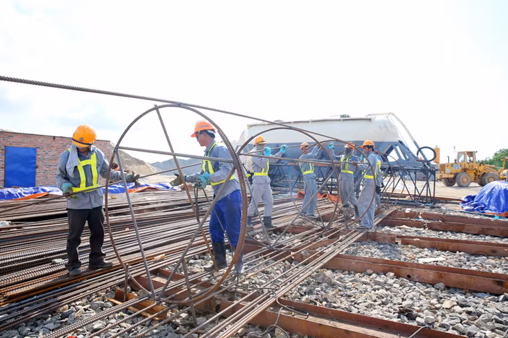 Thi công cốt thép cọc khoan nhồi gói thầu 3.