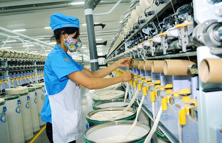 Sản xuất sợi tại Công ty TNHH Texhong Ngân Long, KCN Hải Yên, Móng Cái. ảnh: Phương Thuý