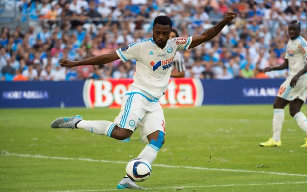  Để gia cố hàng thủ, Chelsea dự chi 7.2 triệu bảng để mang hậu vệ Nicolas Nkoulou của Marseille về sân Stamford Bridge. Ảnh: Internet.