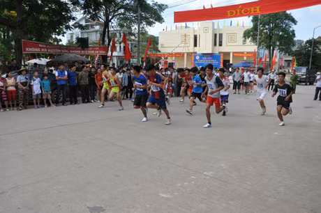 Xuất phát 3km nam 