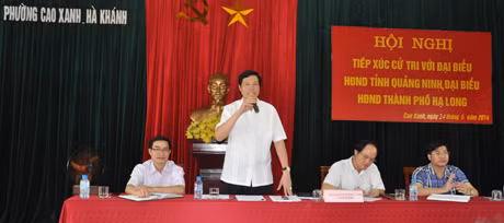 Đồng chí Nguyễn Đức Long, Phó Bí thư Tỉnh ủy, Chủ tịch HĐND tỉnh phát biểu kết luận buổi tiếp xúc cử tri.