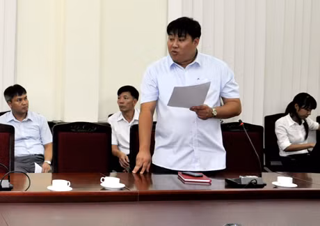 Đại diện Sở VH,TT&DL phát biểu tại cuộc họp.