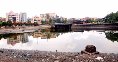 Hồ Điều Hoà.