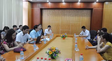 Quang cảnh buổi tọa đàm.