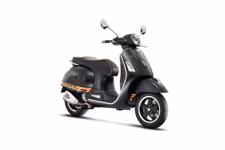 Vespa GTS Super Sport