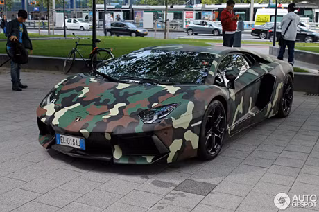 Lamborghini Aventador LP700-4