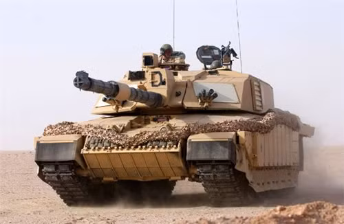 Xe tăng Challenger-2.