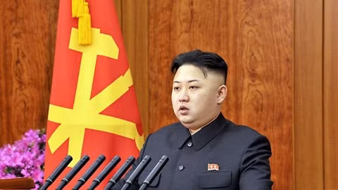 Lãnh đạo Triều Tiên Kim Jong-un trong bài phát biểu mừng năm mới 2013. Ảnh: AFP