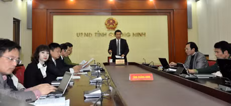 Đồng chí Nguyễn Văn Thành, Phó Chủ tịch UBND tỉnh phát biểu tại Hội nghị.