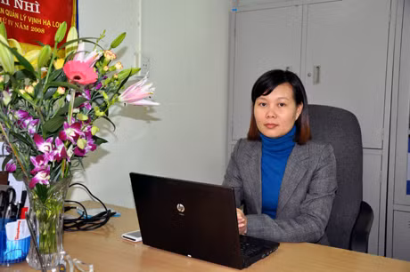 Chị Phạm Thuỳ Dương, Trưởng Ban Quản lý Vịnh Hạ Long.