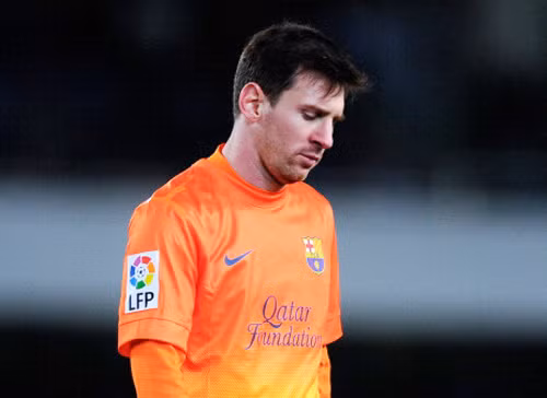 Đừng ai chỉ trích Messi bởi chính anh sẽ làm điều đó.