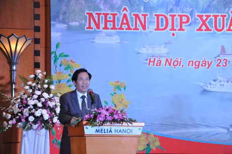 đồng chí Thuận Hữu, Ủy viên Trung ương Đảng, Chủ tịch Hội Nhà báo Việt Nam, Tổng Biên tập Báo Nhân dân 