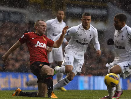 MU vẫn tiếp tục mạch trận không thua trên sân của Tottenham từ năm 2001