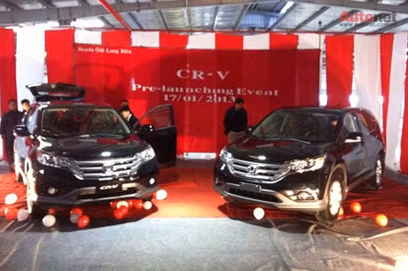 Hình ảnh lộ hàng của hai chiếc Honda CR-V tại đại lý Honda Long Biên