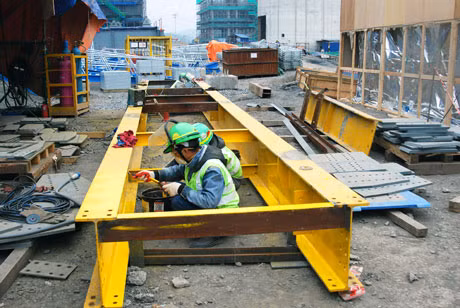 Các kết cấu thiết bị đều được làm sạch trước khi đưa vào lắp đặt.