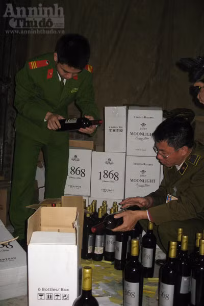 Hàng nghìn chai rượu vang "nội" được "hô biến"