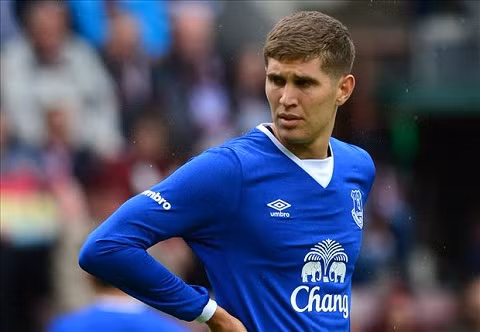  Stones là mục tiêu hàng đầu của Chelsea
