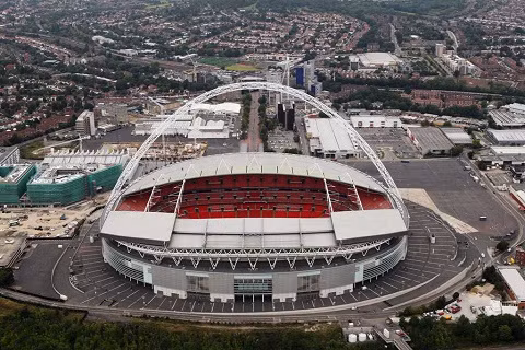  Trong khi chờ cải tạo Stamford Bridge, Chelsea sẽ thuê tạm sân Wembley làm sân nhà từ mùa 2017-18