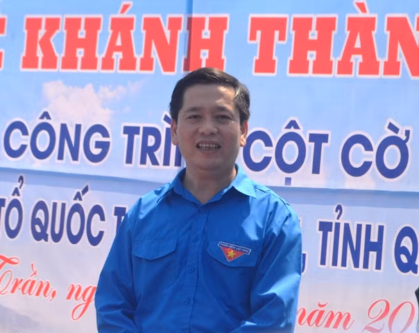 Đồng chí Nguyễn Long Hải, Bí thư Trung ương Đoàn, Chủ tịch Hội đồng đội trung ương phát biểu tại buổi lễ