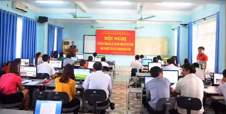  Quang cảnh hội nghị tập huấn