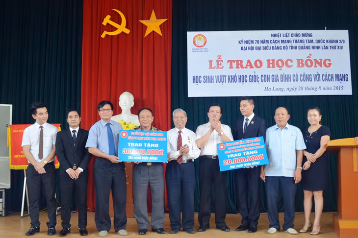 Hội khuyến học tỉnh đã tiếp nhận 55 triệu đồng từ một số đơn vị, nhà hảo tâm trong và ngoài tỉnh.