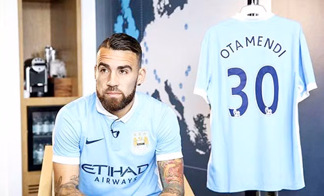 Sự xuất hiện của Otamendi làm tăng thêm quân số Argentina ở Man City